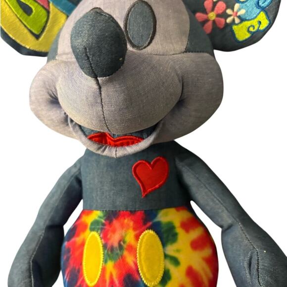 Disney Mickey Mouse Memories June Limited Release Plush limited edition NWT - Picture 6 of 8